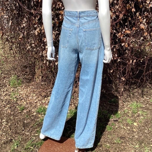 NWT Lovers + Friends Lawrence Distressed High Waist Slouchy Flare Jeans - Picture 4 of 8